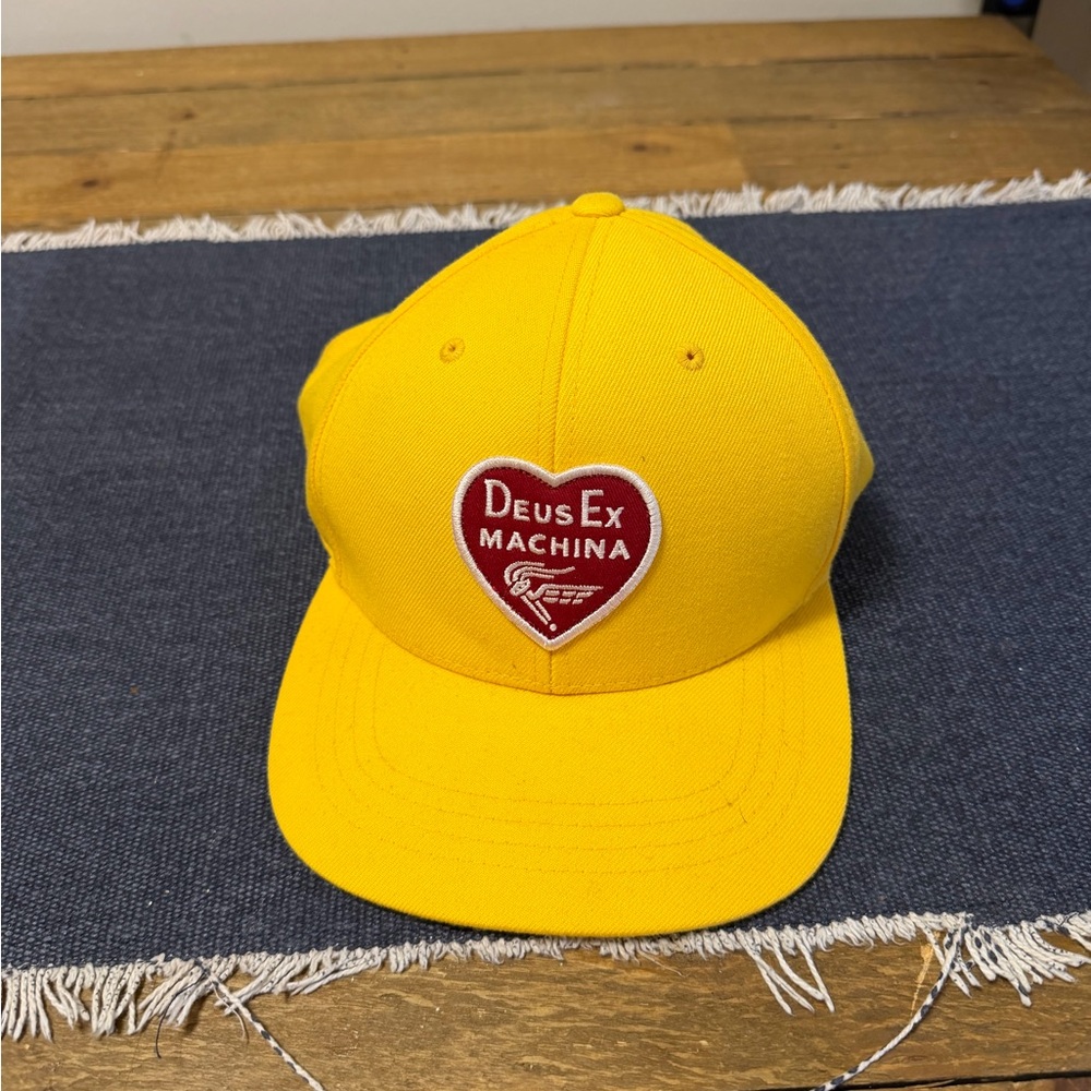Men’s Yellow Dues Ex Machina Hat